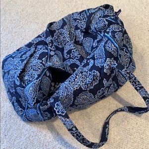 VERA BRADLEY DUFFEL
